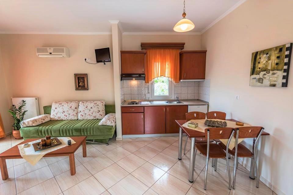 Anna Apartments Chrisi Ammoudia Exterior foto