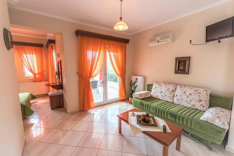 Anna Apartments Chrisi Ammoudia Exterior foto