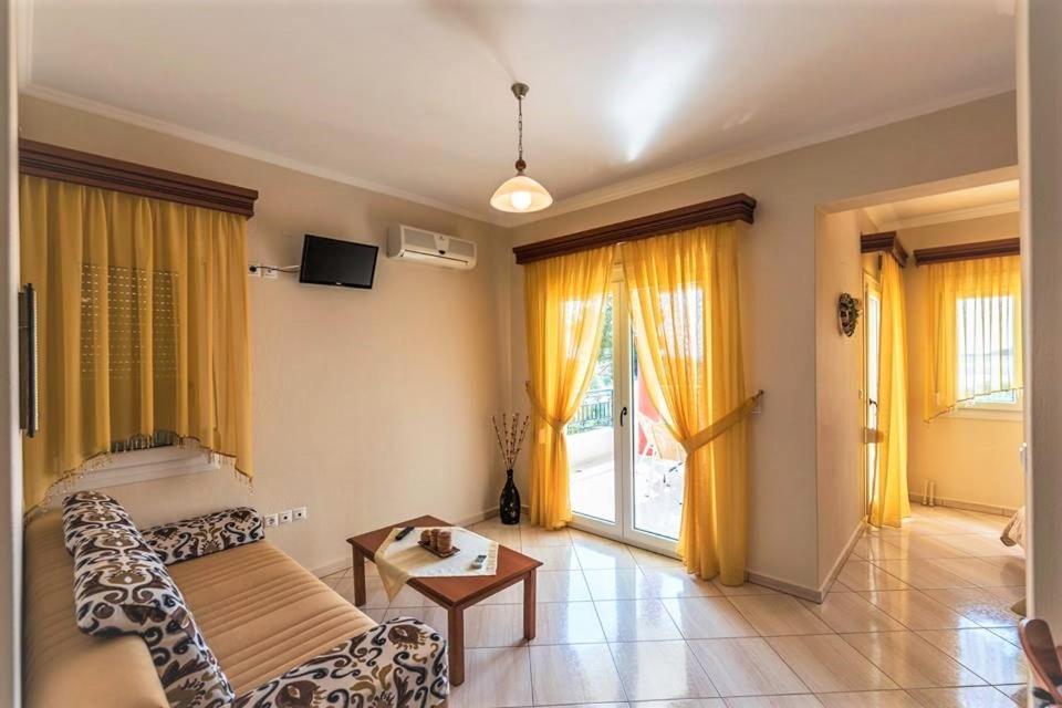 Anna Apartments Chrisi Ammoudia Exterior foto