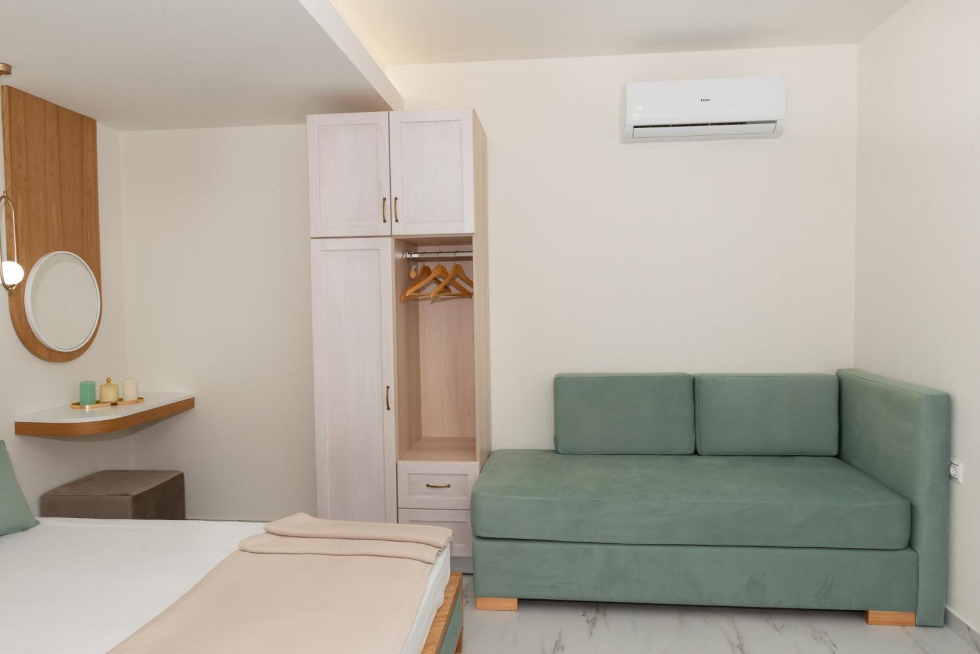 Anna Apartments Chrisi Ammoudia Exterior foto