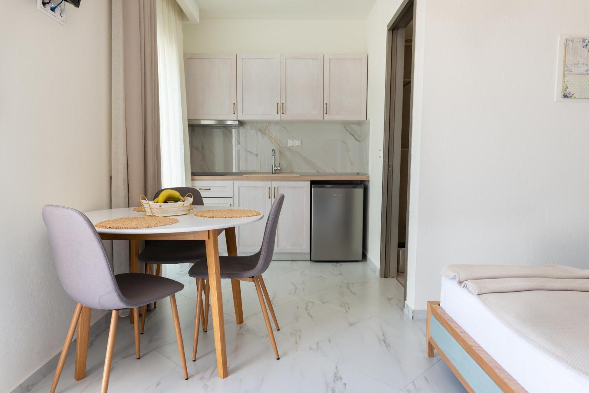 Anna Apartments Chrisi Ammoudia Exterior foto